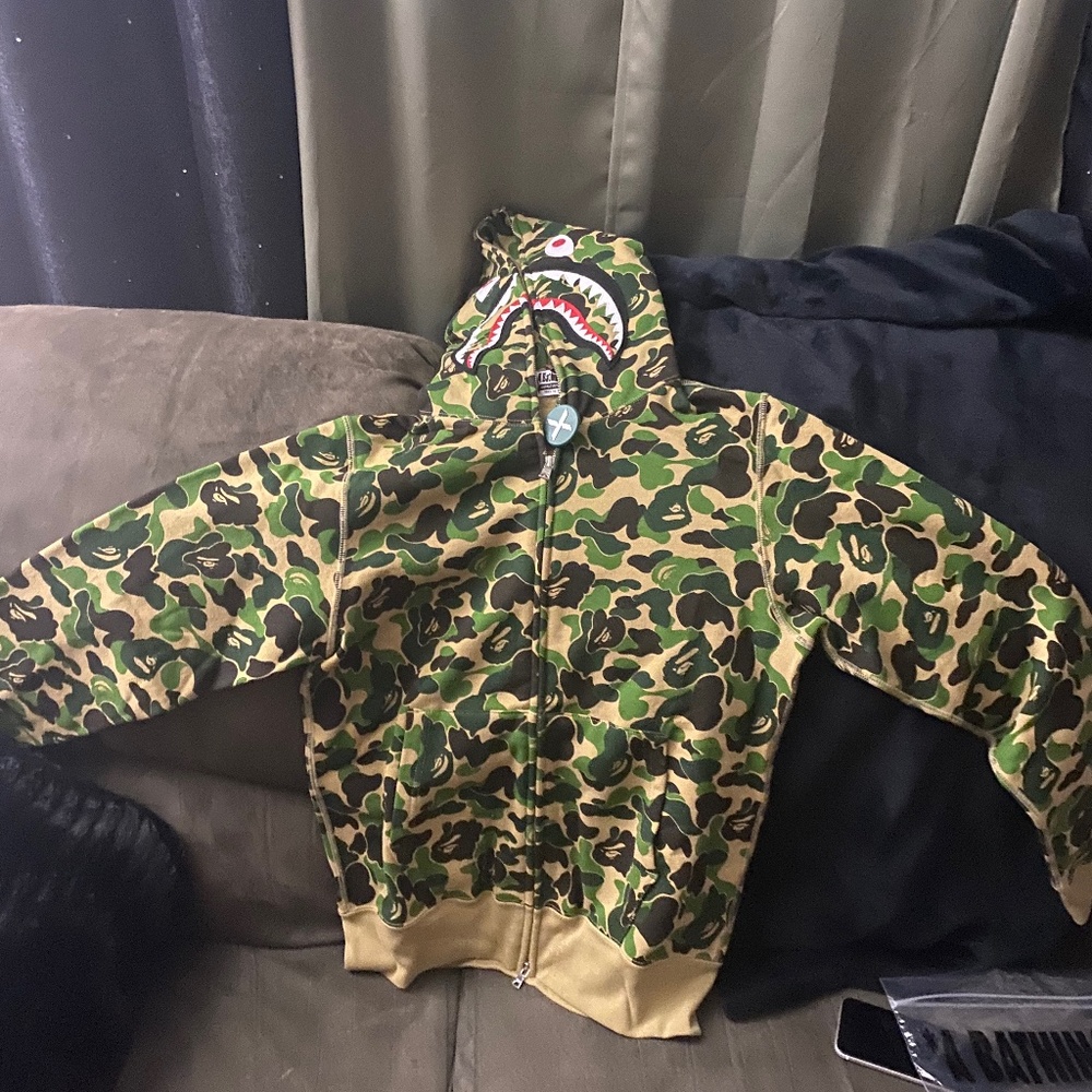 BATHING APE FULL ZIP HOODIE